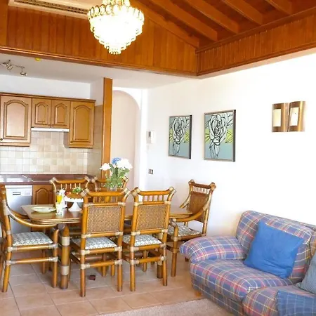 Sea Views And The City On Your Doorstep Apartment Puerto del Carmen (Lanzarote)