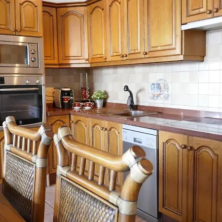 Lejlighed Sea Views And The City On Your Doorstep *